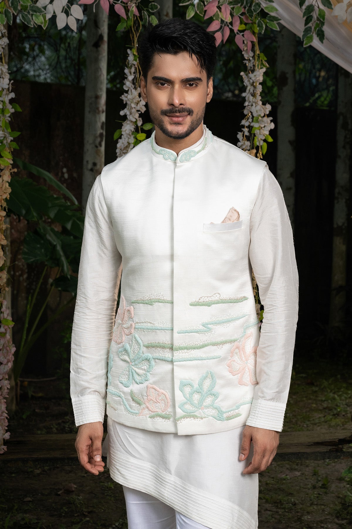 Buy Ivory Floral Pattern Kurta Set for women by Paarsh Atelier online available at scrollnshops