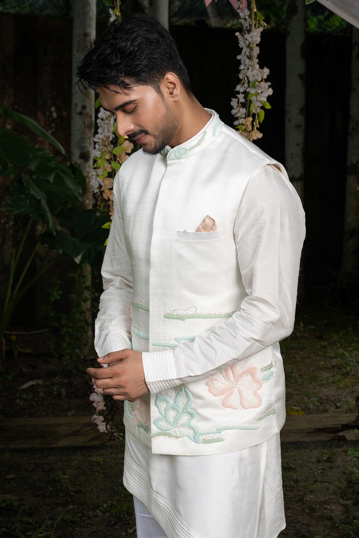 Ivory Floral Pattern Kurta Set