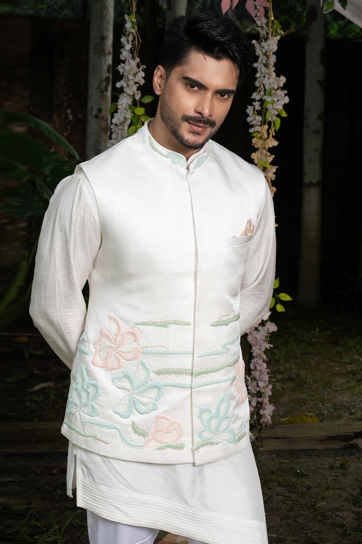 Ivory Floral Pattern Kurta Set