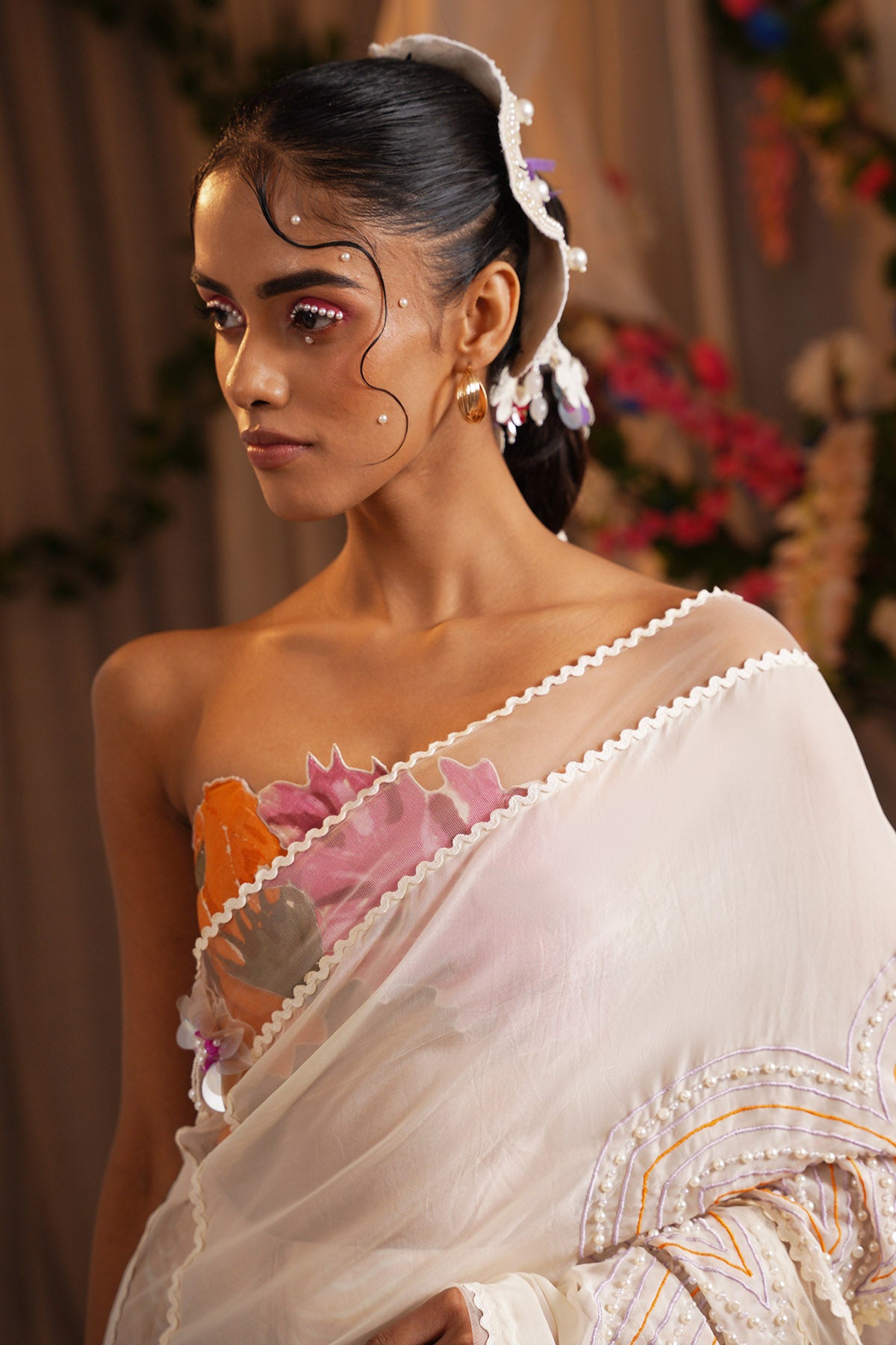 Ivory Floral Print Thread Saree