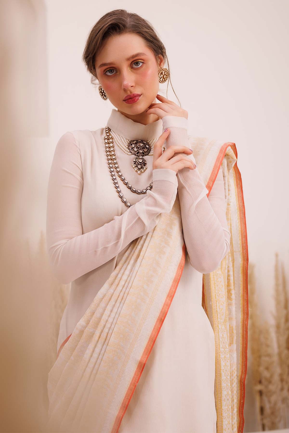Ivory Jamdani Saree & Blouse