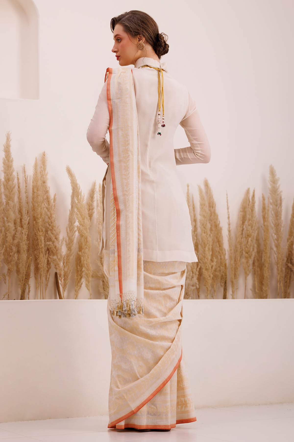Ivory Jamdani Saree & Blouse