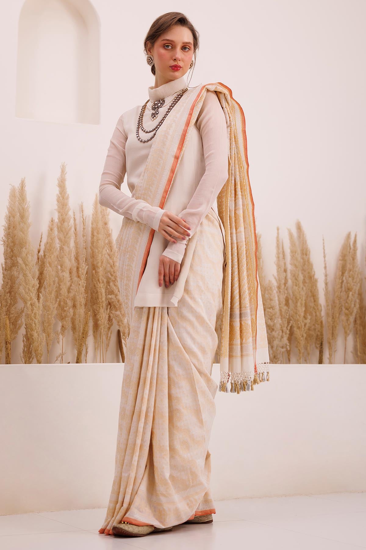 Ivory Jamdani Saree & Blouse