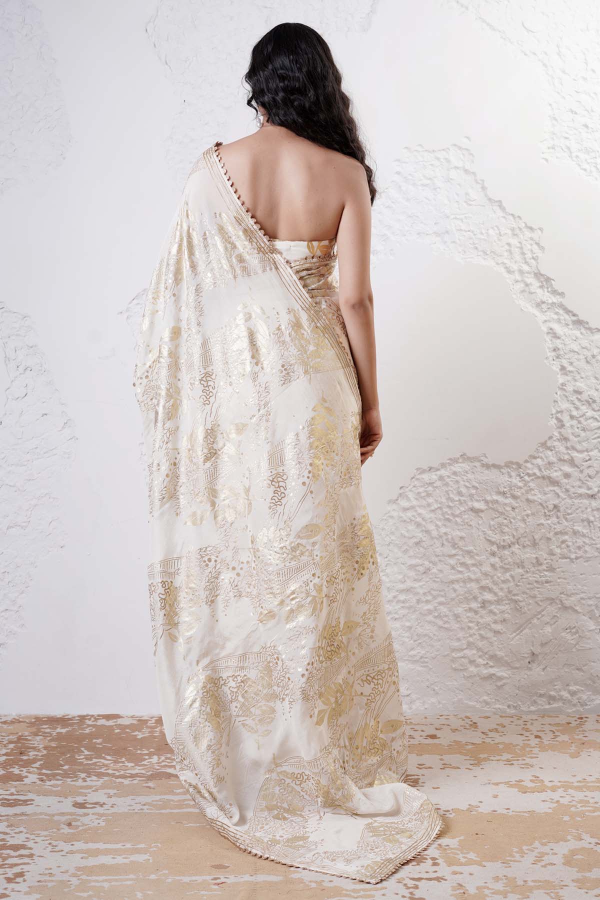 Ivory Leaf Print Saree & Blouse