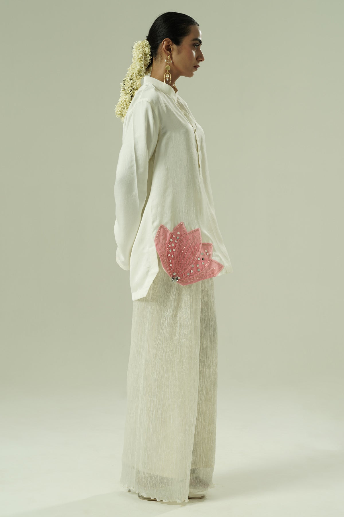 Ivory Lilly Patch Kurta & Pants