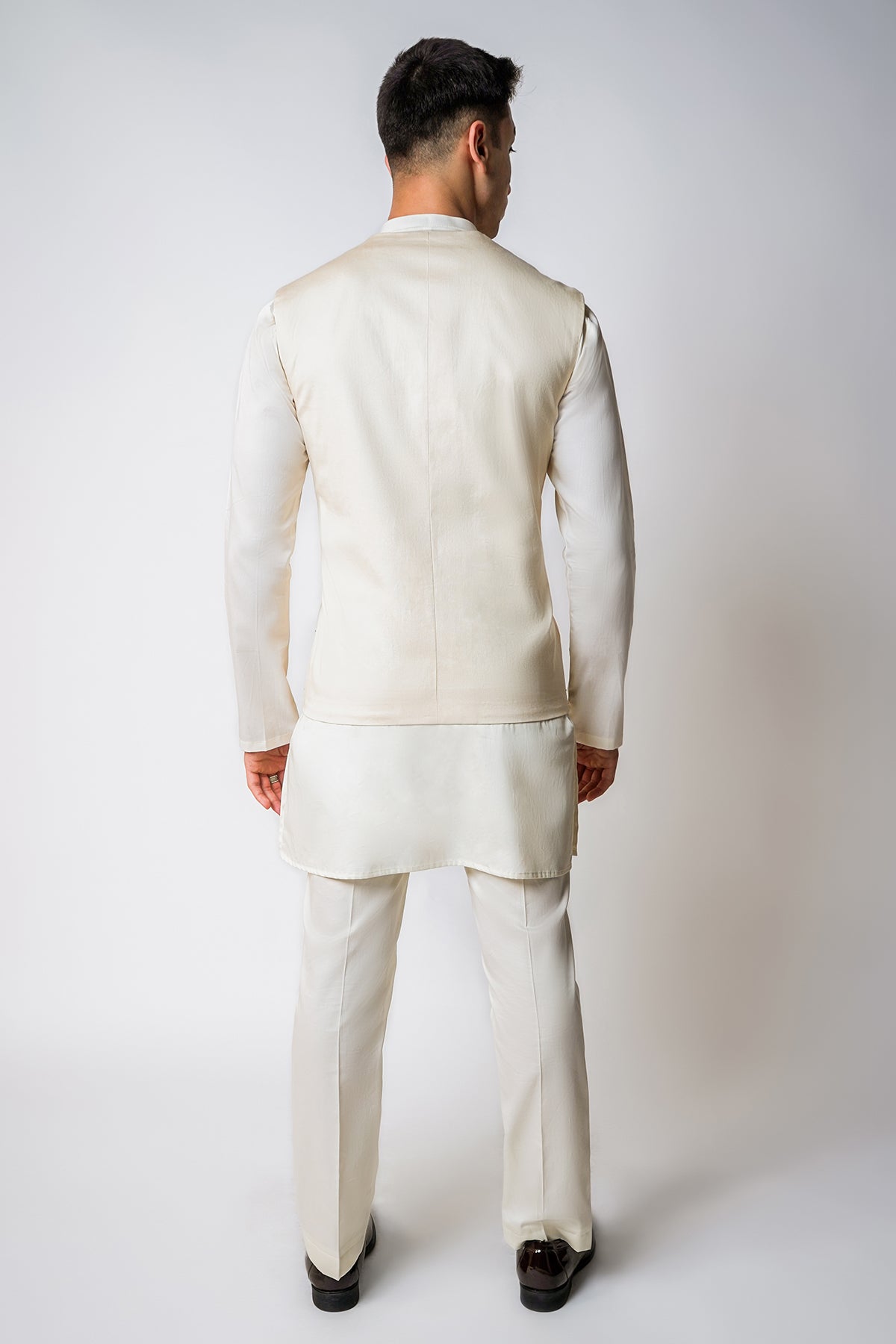 Ivory Raffia & Kasab Bundi Set