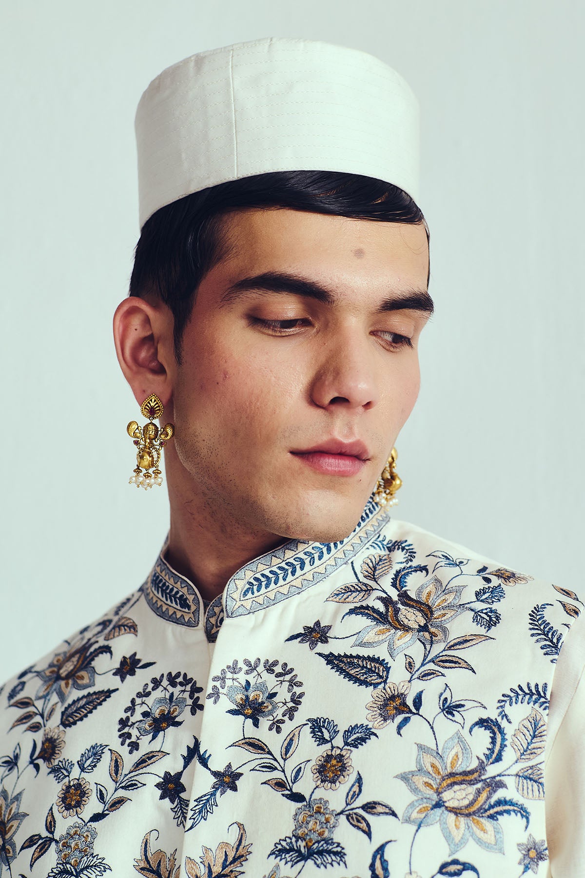 Ivory Resham Work Bundi Set