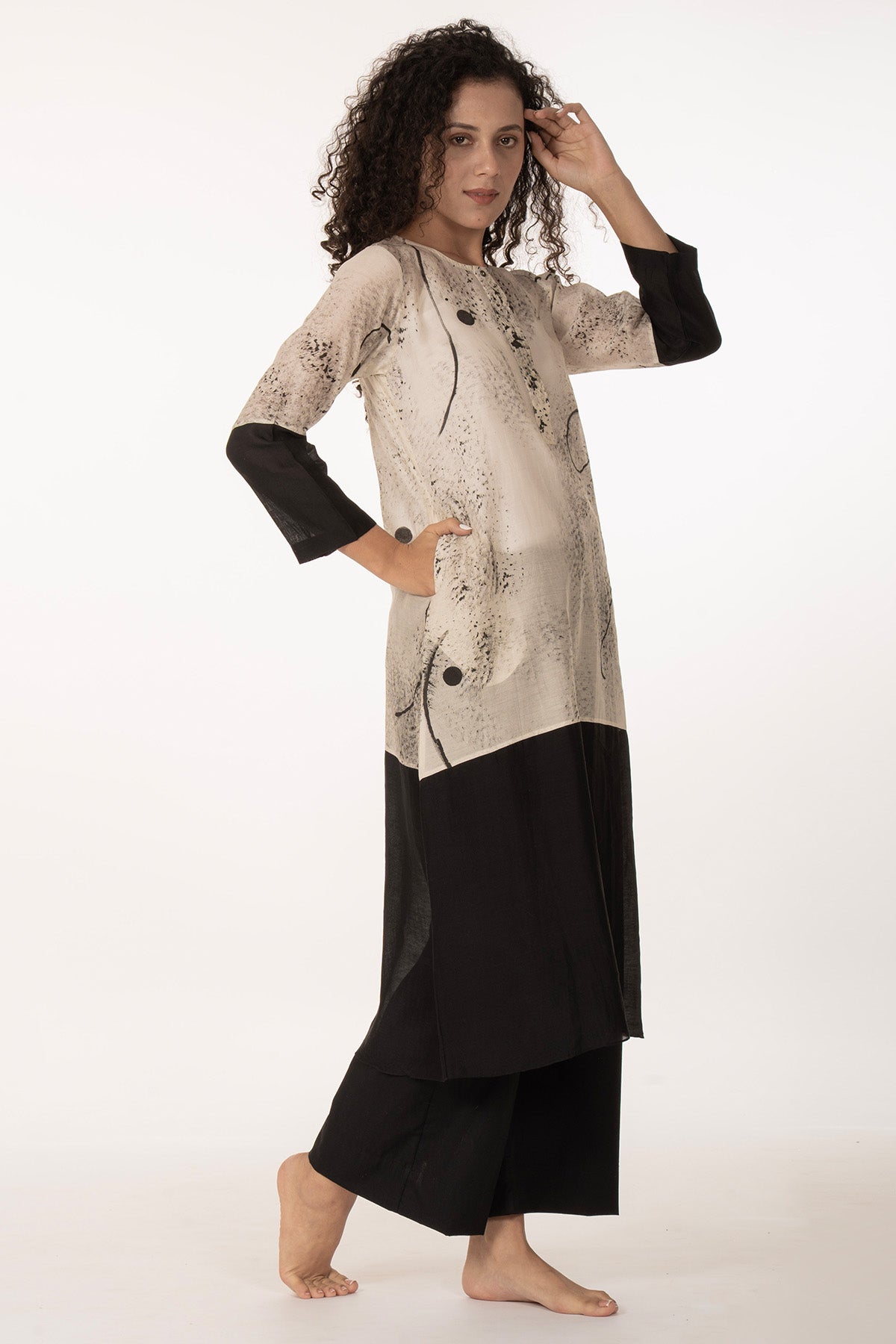 Ivory Shadow Print Kurta & Pant