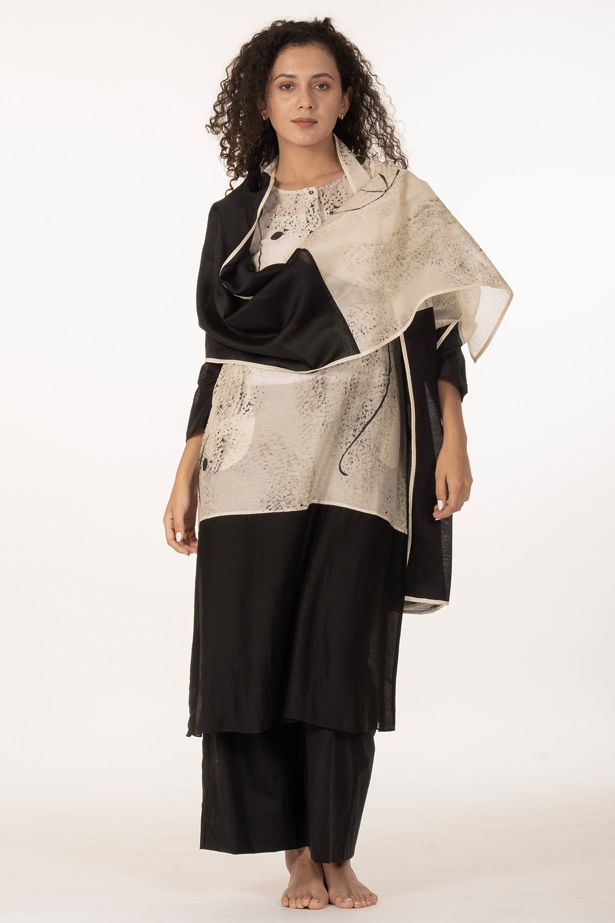 Buy Ivory Texture Shadow Kurta Set for women by Khat Clothing online available at scrollnshops