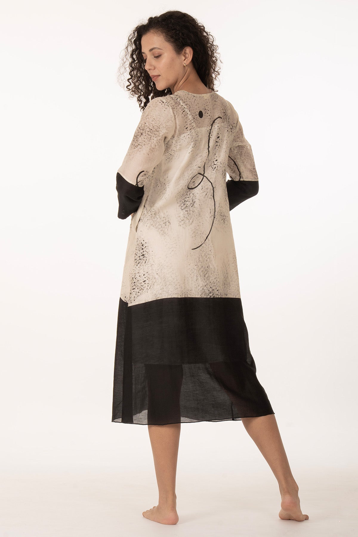Ivory Texture Shadow Midi Dress