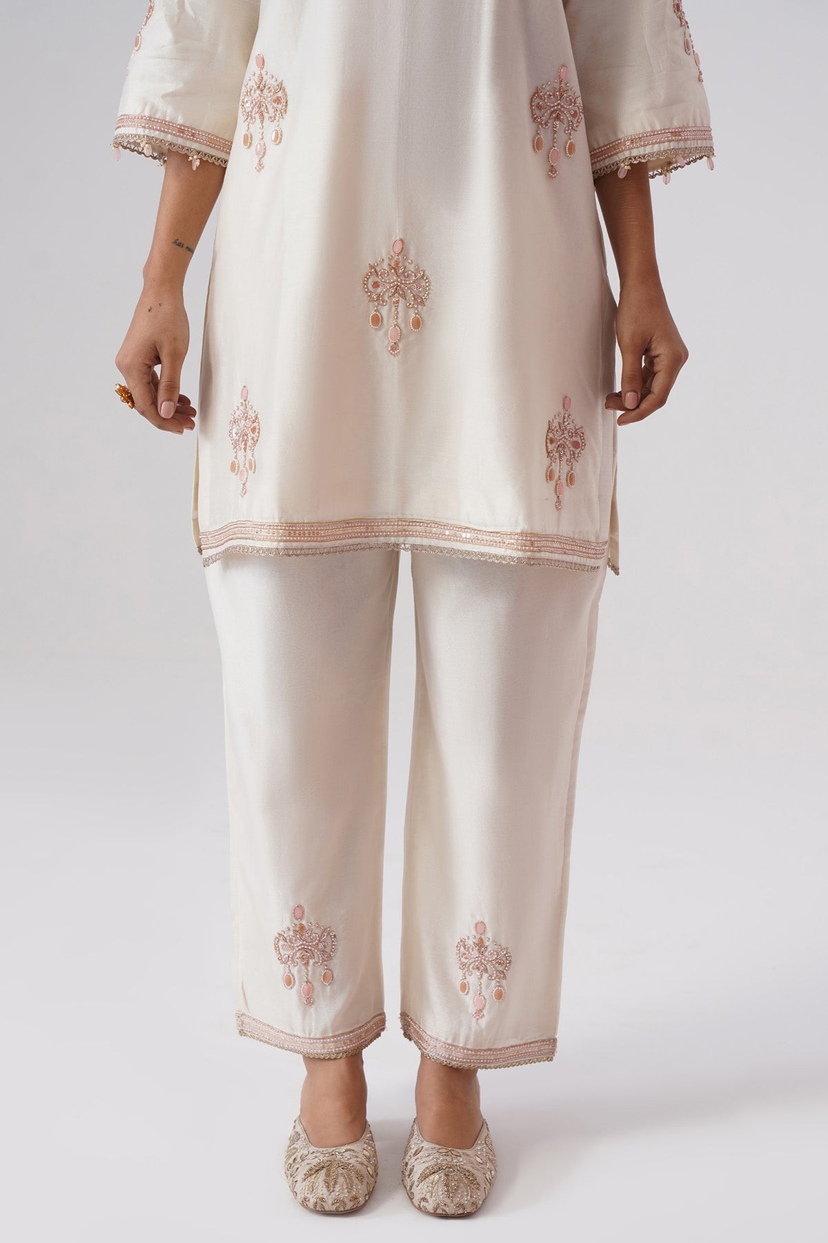Ivory Zardozi Kurta And Pants
