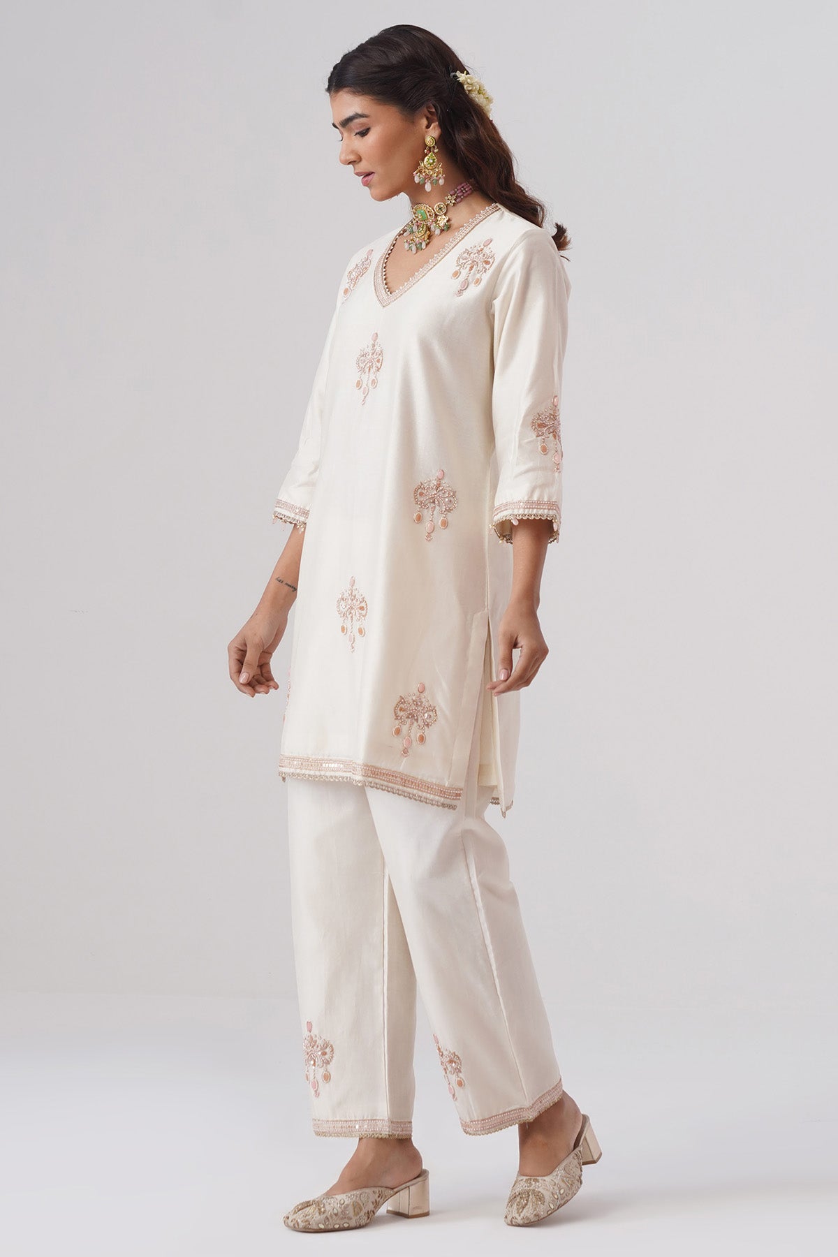 Ivory Zardozi Kurta And Pants
