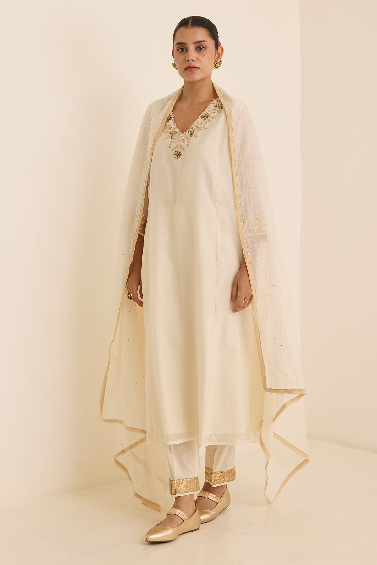 Buy Ivory Zari Chanderi Kurta Set by Juanita For women Online at Scrollnshops