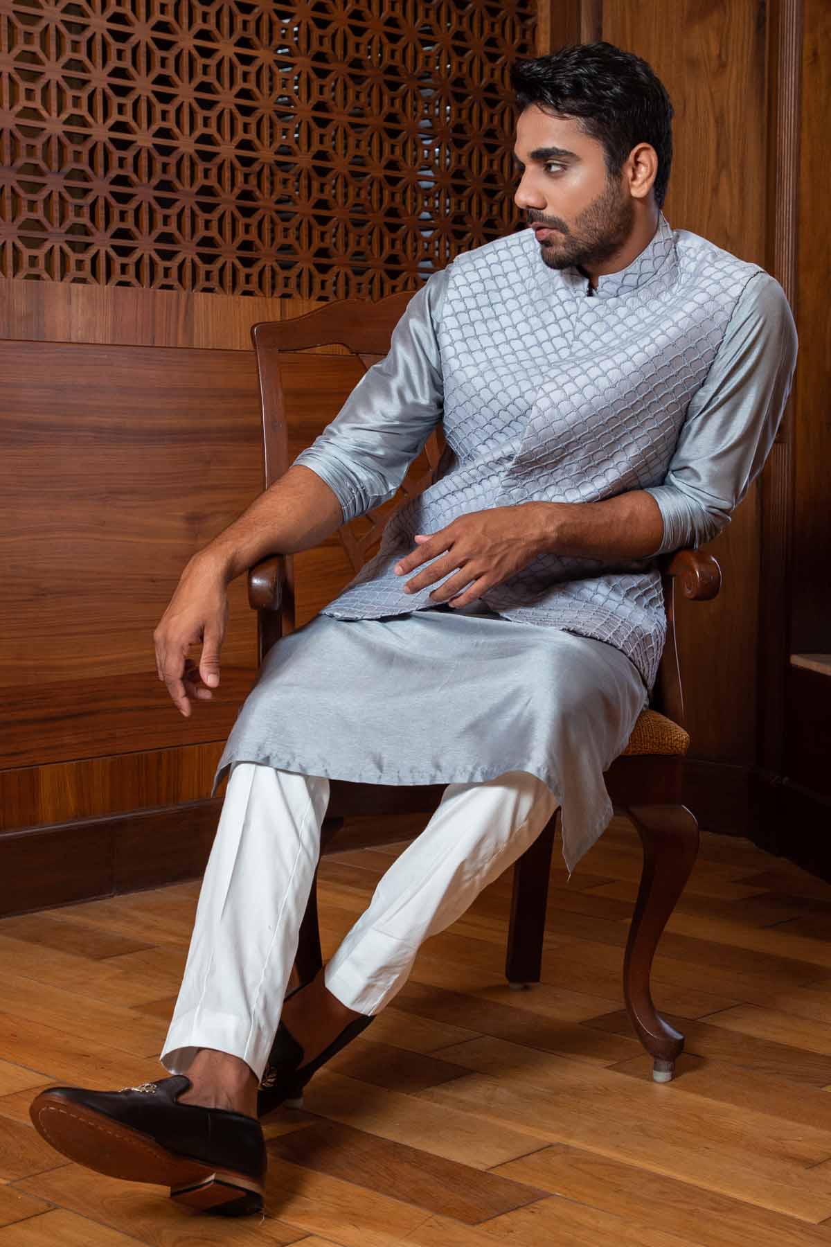 Jaal Bandi & Kurta Set