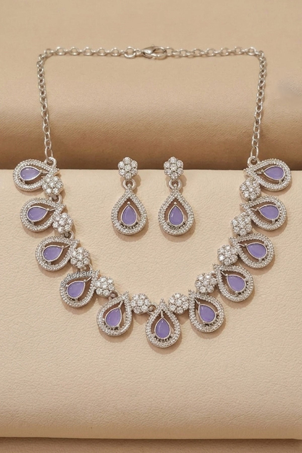 Lavender Teardrop Jewellery Set