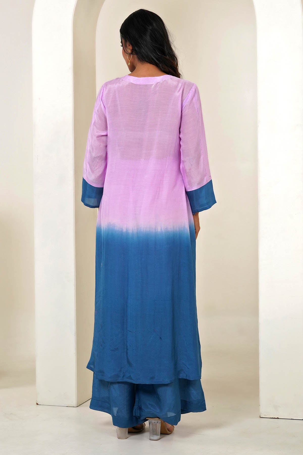 Lavender V-Neck Kurta & Pants