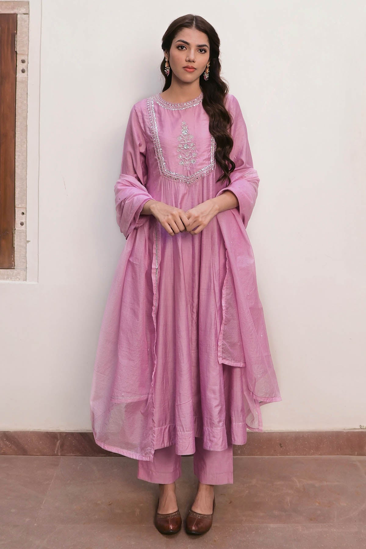 Taro India Lavender Zari Work Kurta Set for women online at ScrollnShops