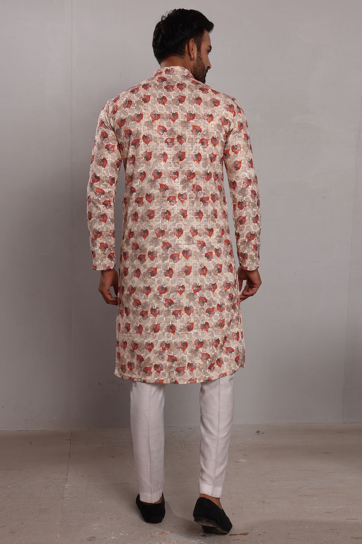 Leaf Thread Embroidered Kurta