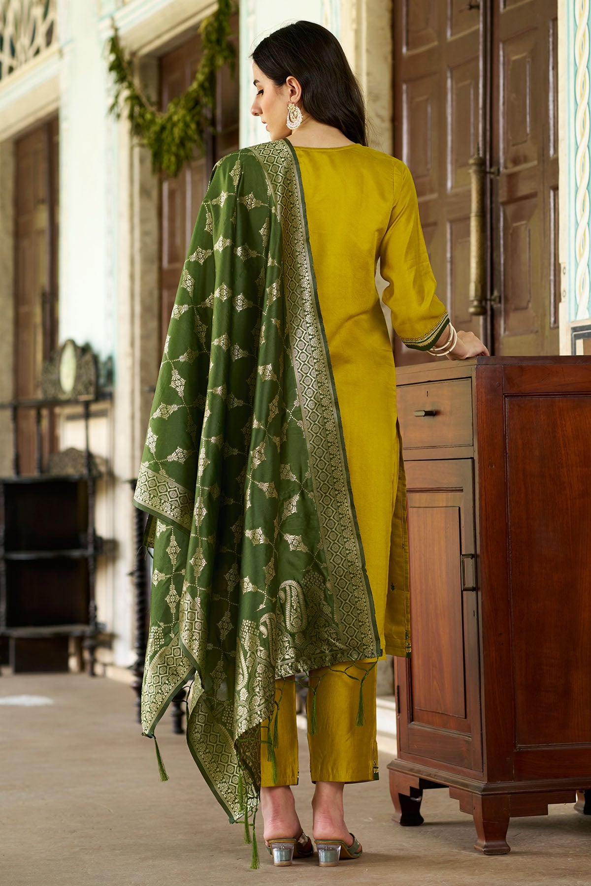 Lemon Silk Blend Yoke Kurta Set