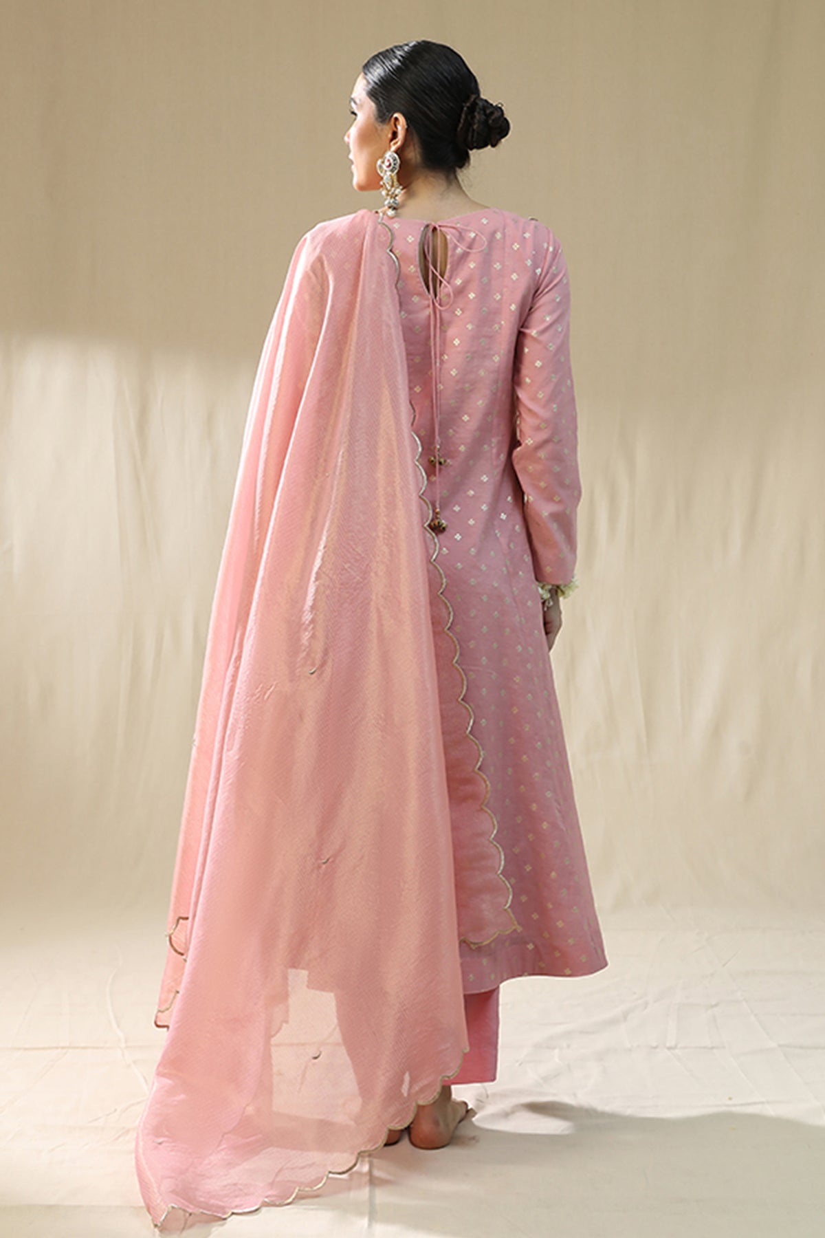 Light Pink Round Neck Kurta Set