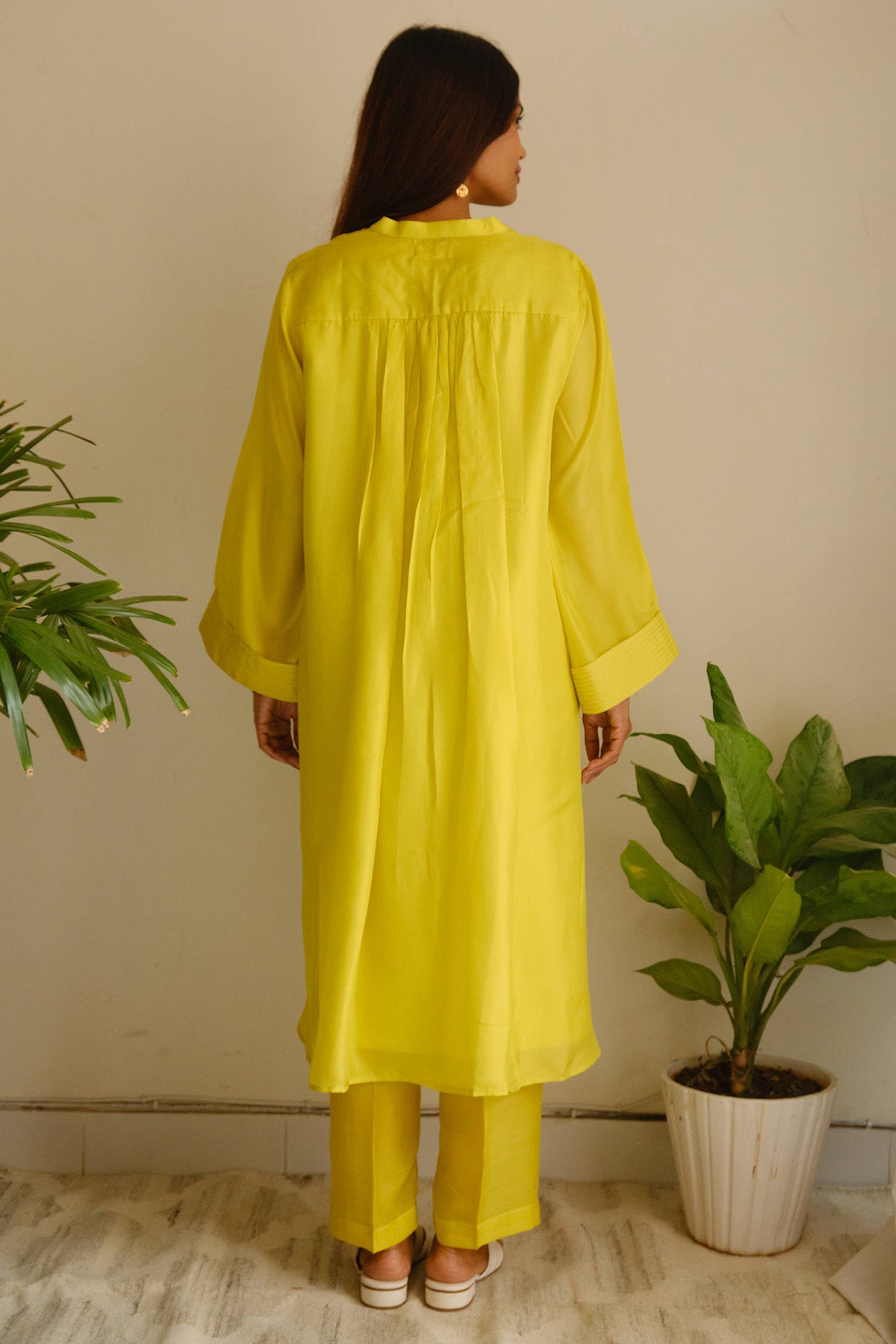 Lime Silk Zari Detail Kurta Set