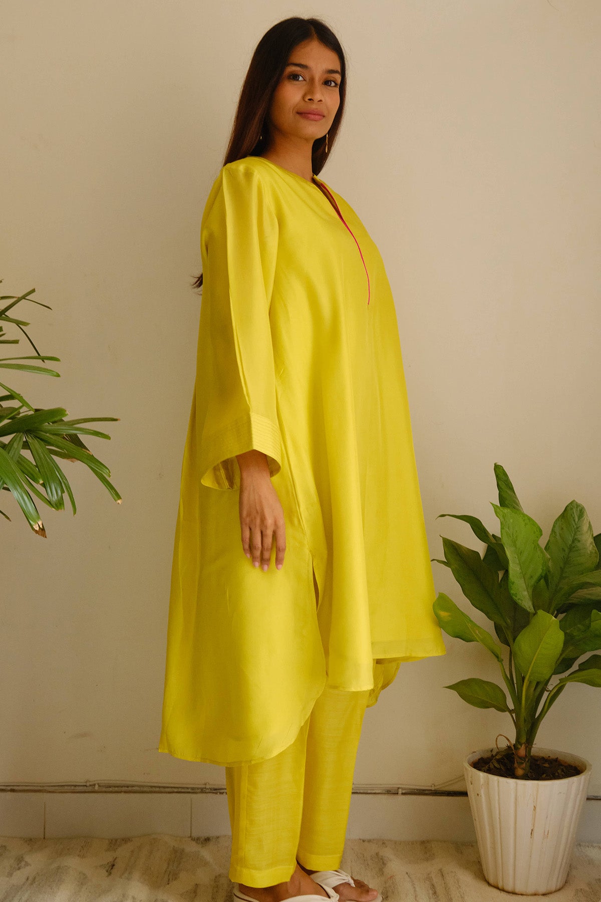 Lime Silk Zari Detail Kurta Set