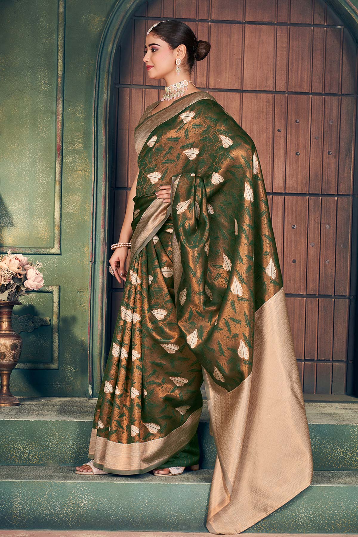 Mehendi Silk Zari Woven Saree