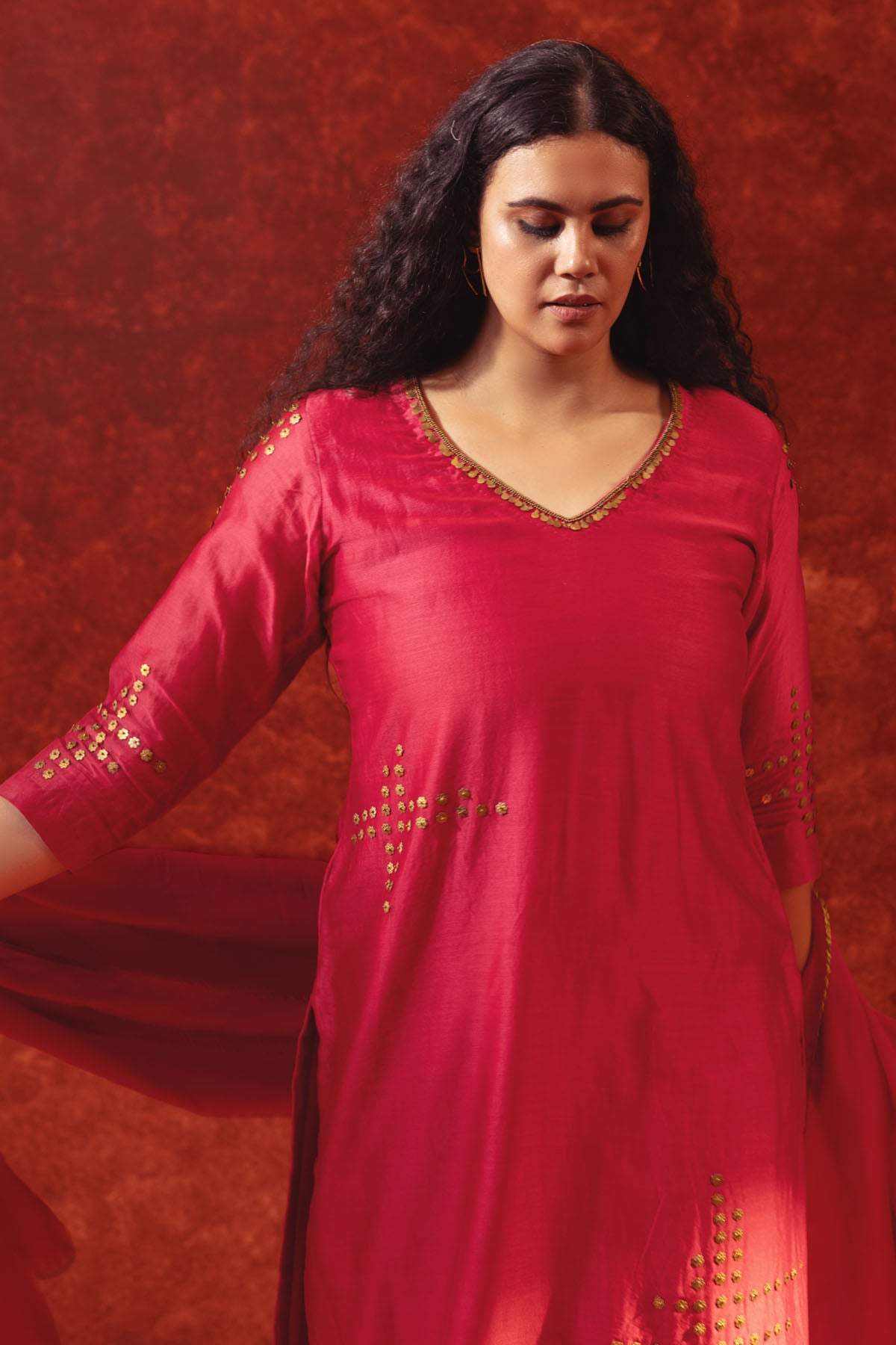 Metal Flower Magenta Kurta Set