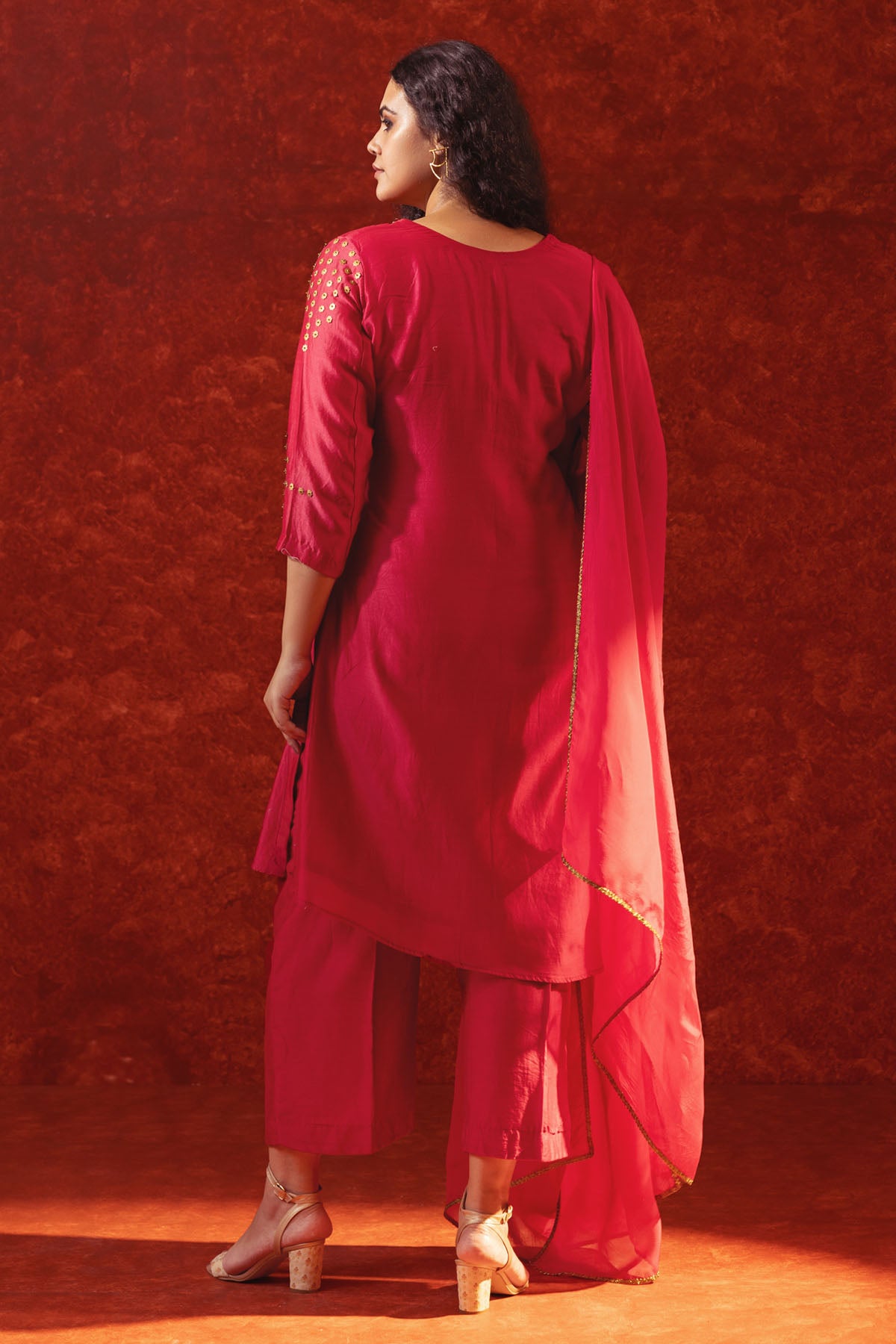 Metal Flower Magenta Kurta Set