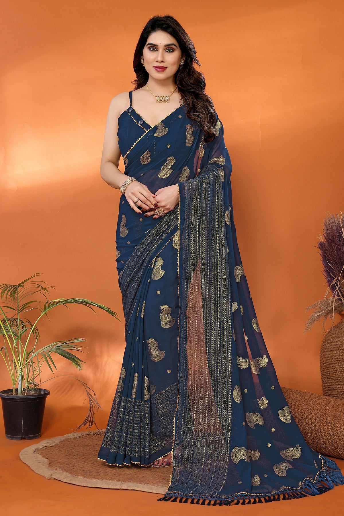 Buy Morpich Small Zalar Lace Saree for women by Aastha Fashion online available at scrollnshops