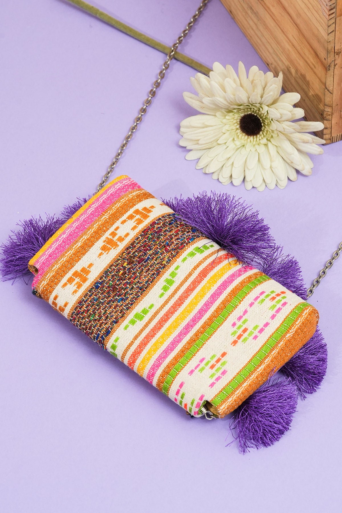 Multicolor Eye Bead Work Clutch