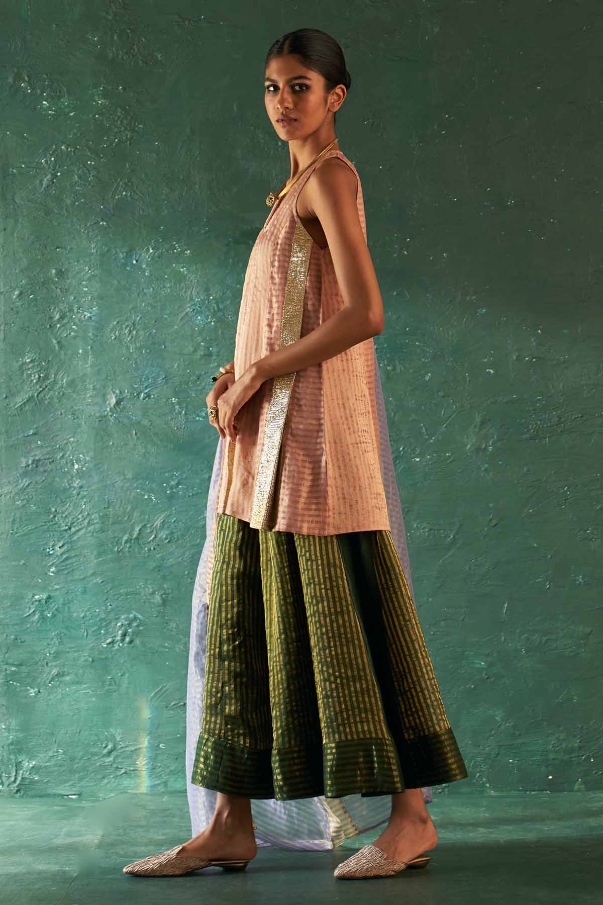 Multicolor Halter Neck Kurta Set