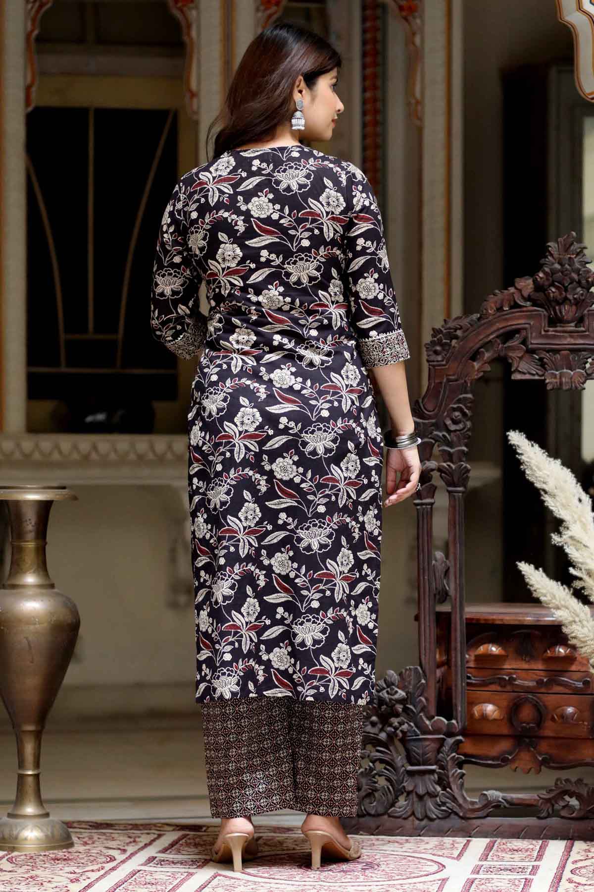 Multicolor Jari Work Kurta Set