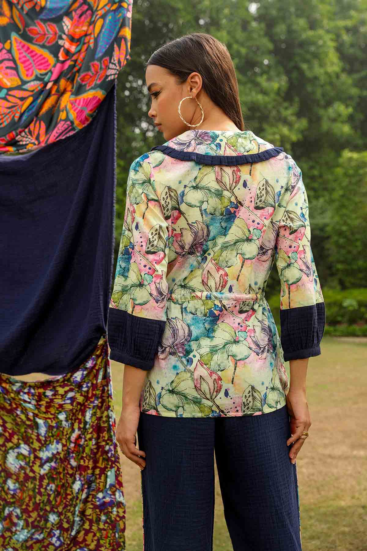 Multicolor Printed Collar Top