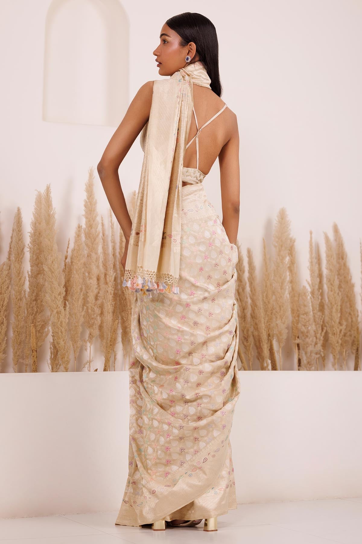 Ivory Saree & V-Neck Blouse