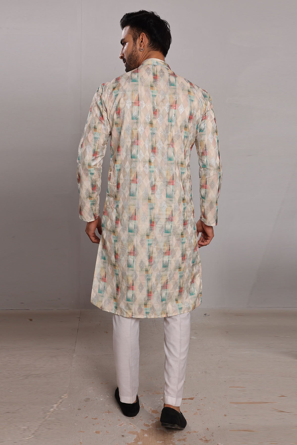 Multicolor Thread Work Kurta