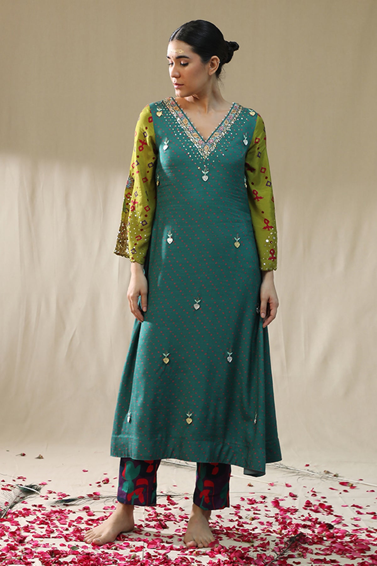 Multicolor Zardozi Kurta Set