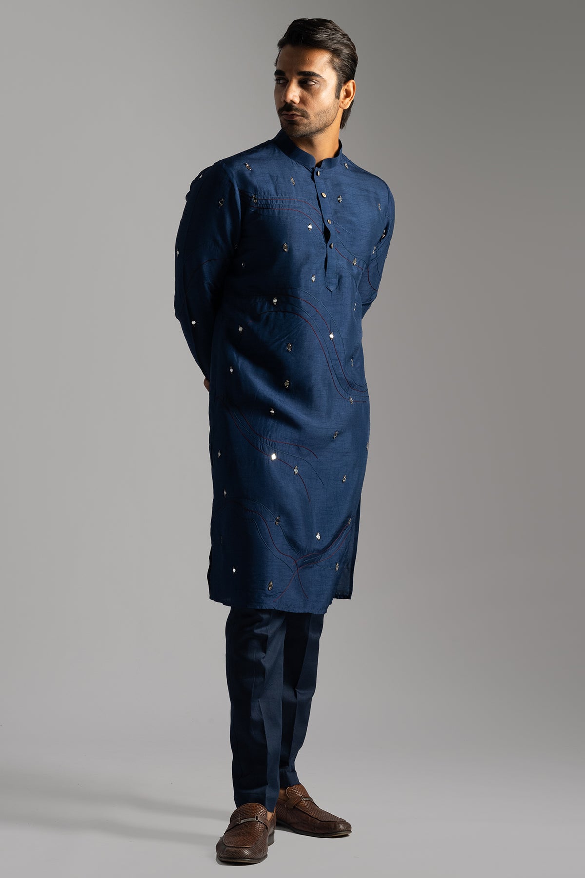 Navy Blue Thread Kurta & Pants