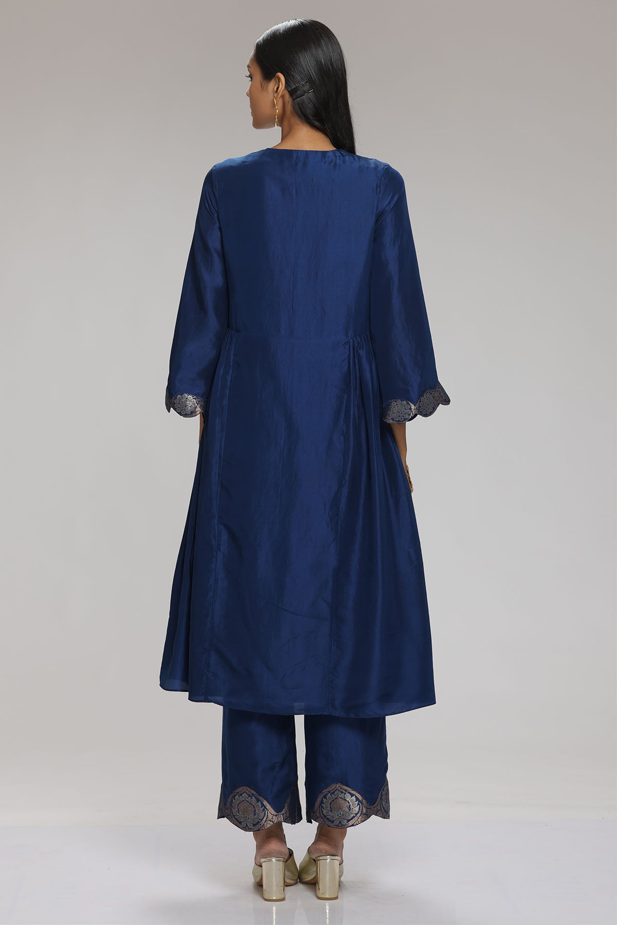 Navy Embellished Kurta & Pants