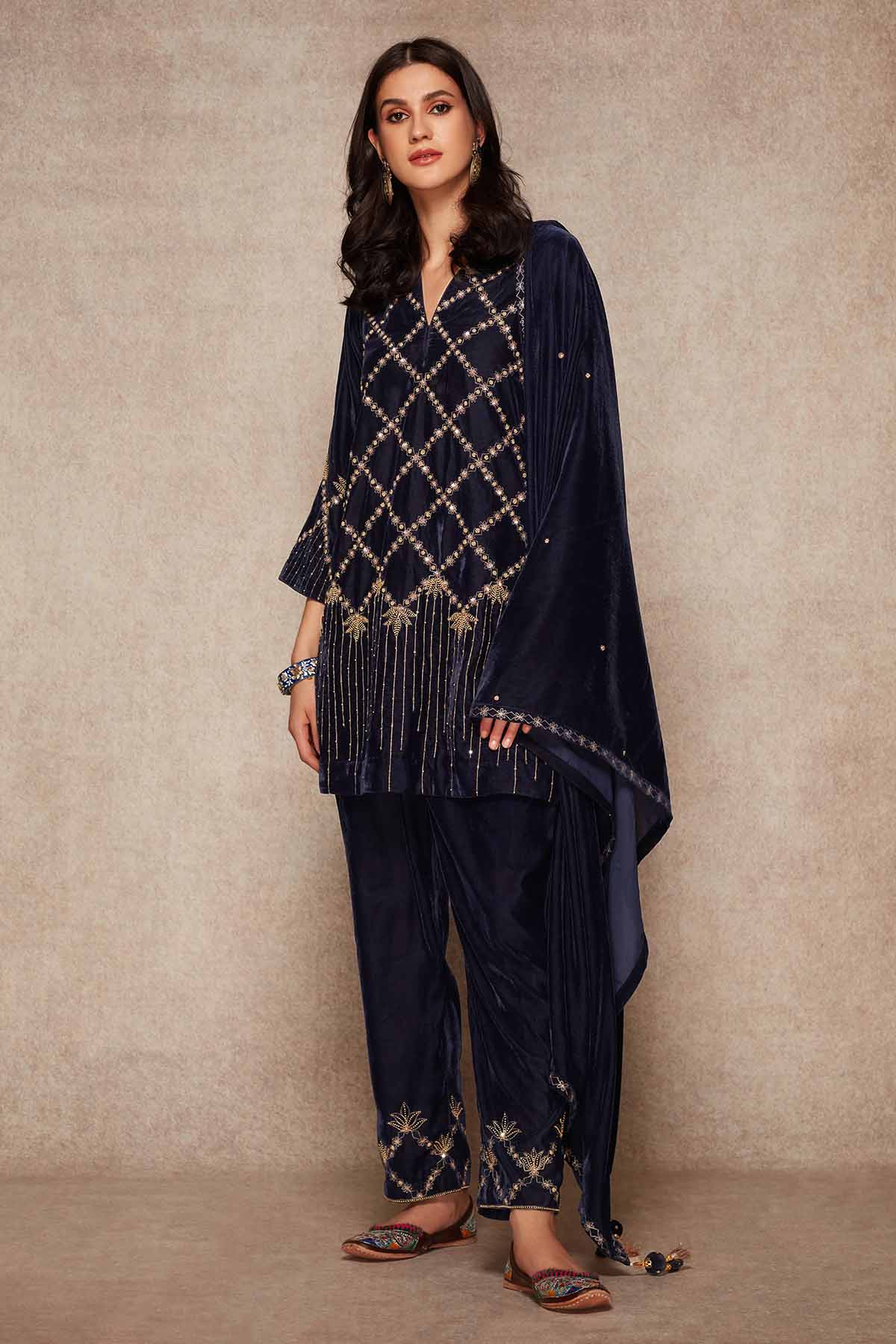 Buy Navy Velvet Short Kurta Set by Ajiesh Oberoi for women online at ScrollnShops