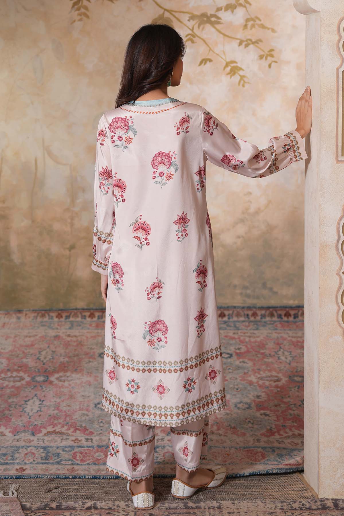 Off-White Crepe Silk Kurta Set