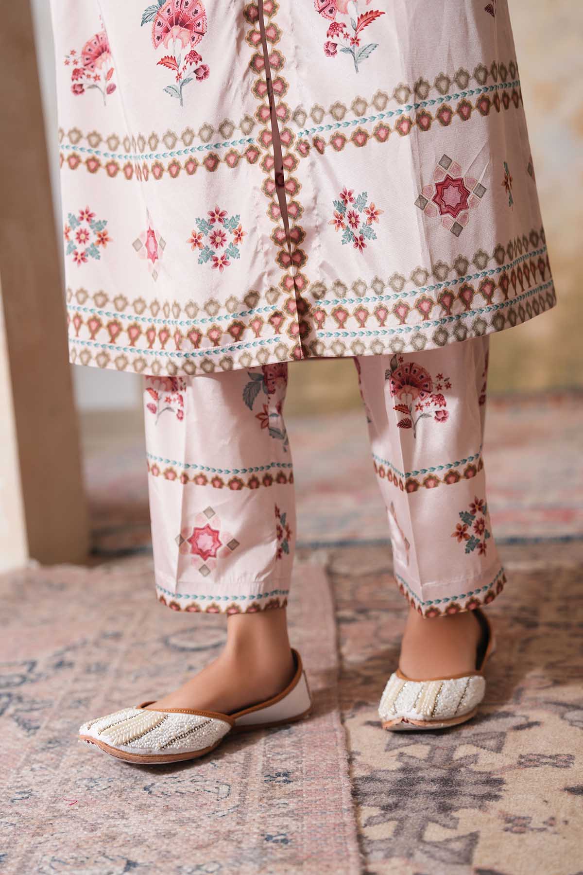 Off-White Crepe Silk Kurta Set