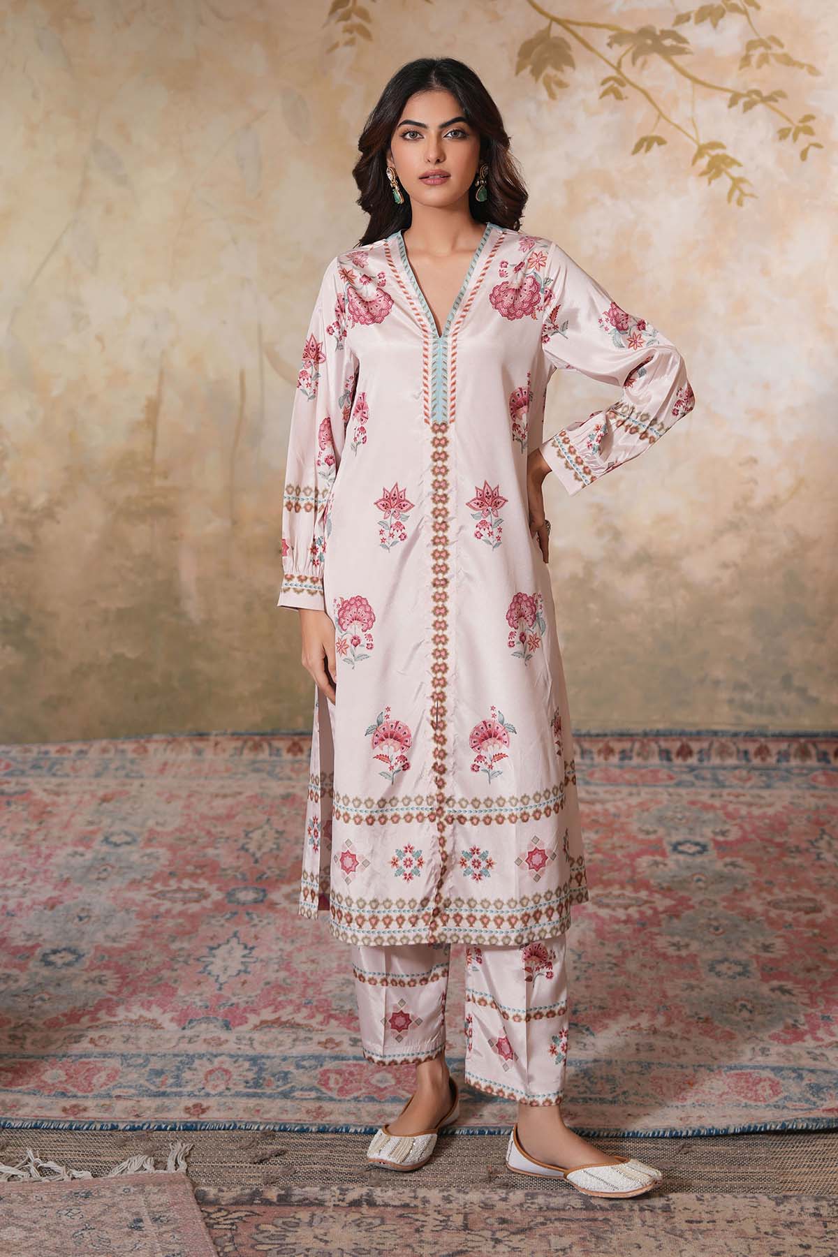 Buy Off-White Crepe Silk Kurta Set by Ugna by Unnati for women online at ScrollnShops