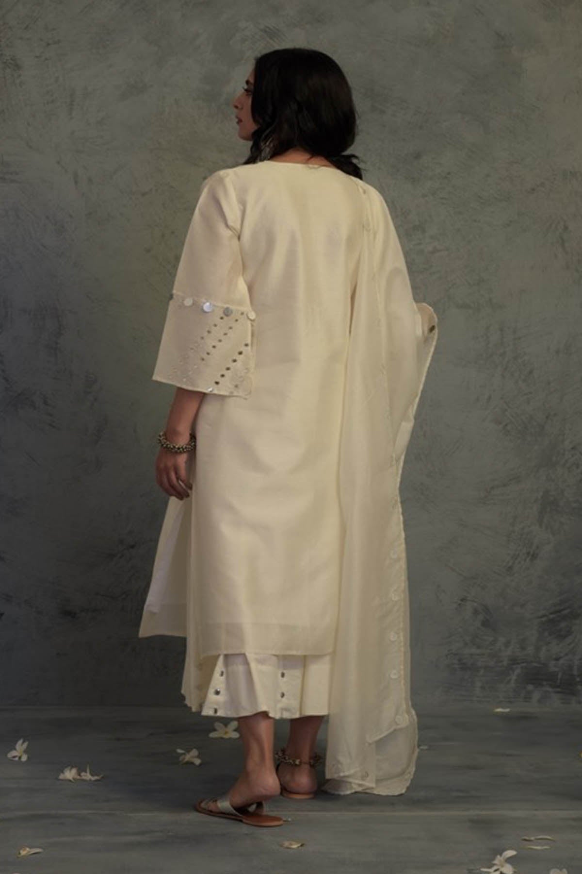 Off-White Gathered Kurta Set