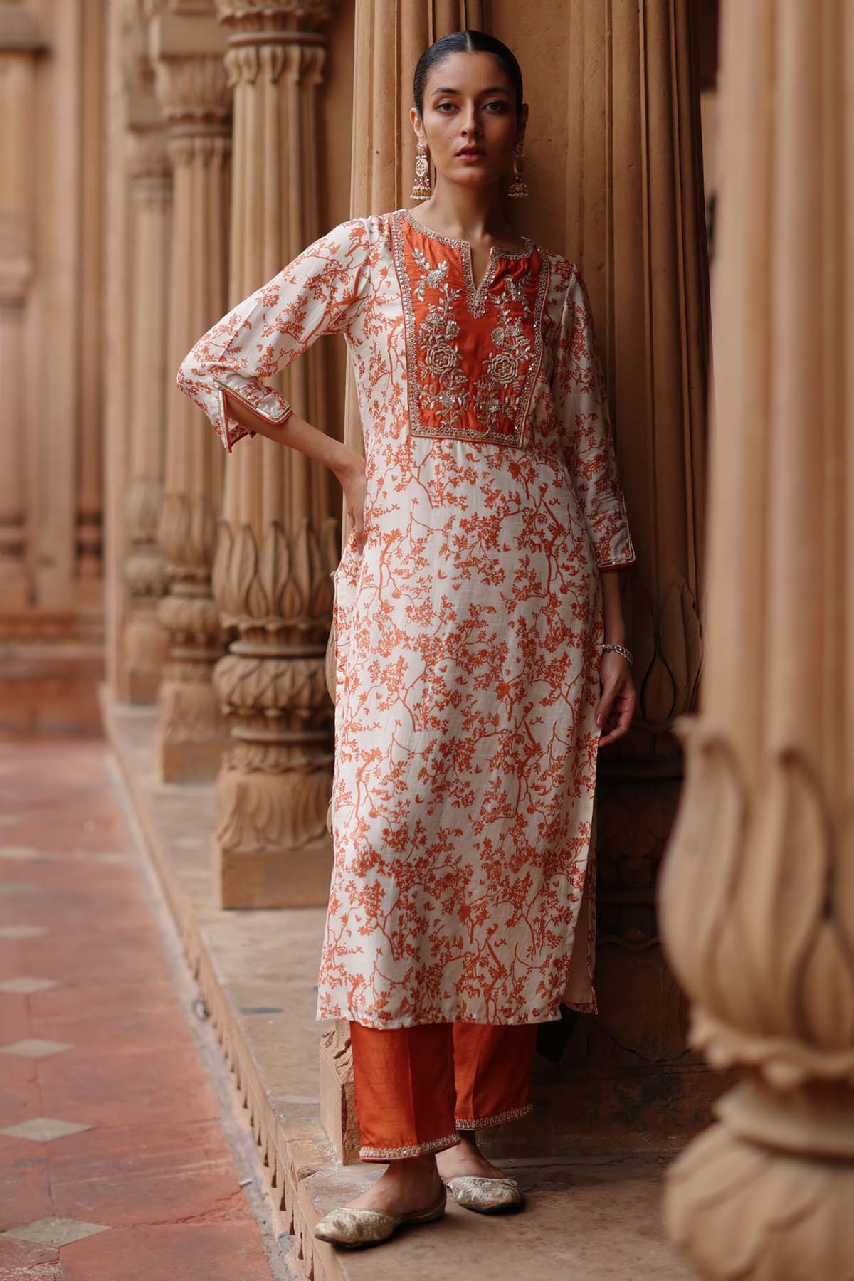 Off-White Printed Kurta & Pants