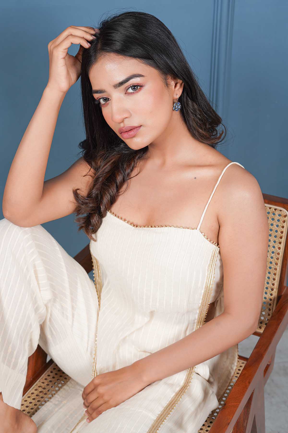 Off-White Strappy Kurta & Pants