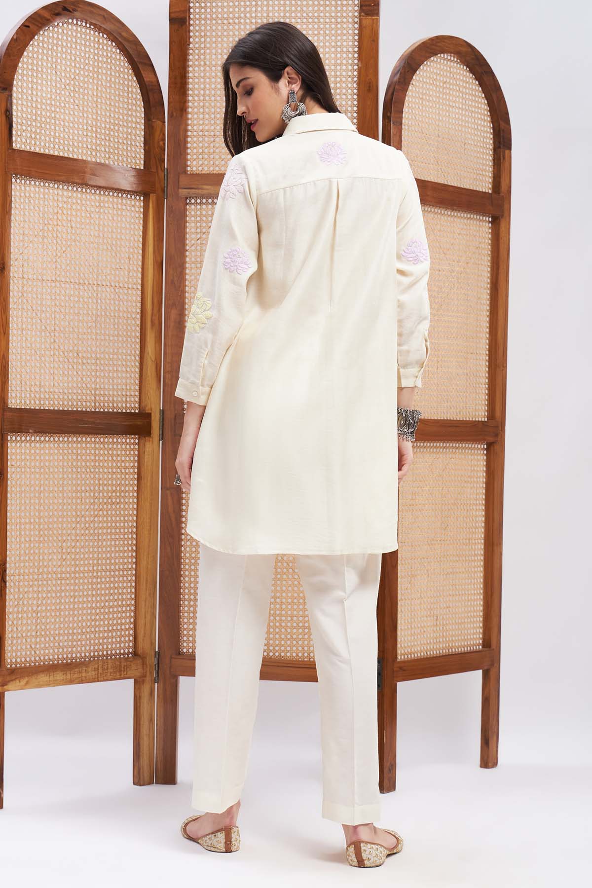 Offwhite Floral Motif Kurta Set