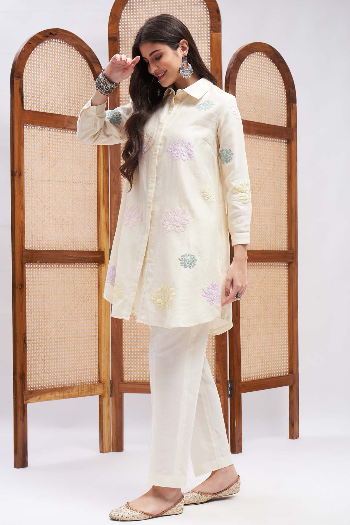 Offwhite Floral Motif Kurta Set