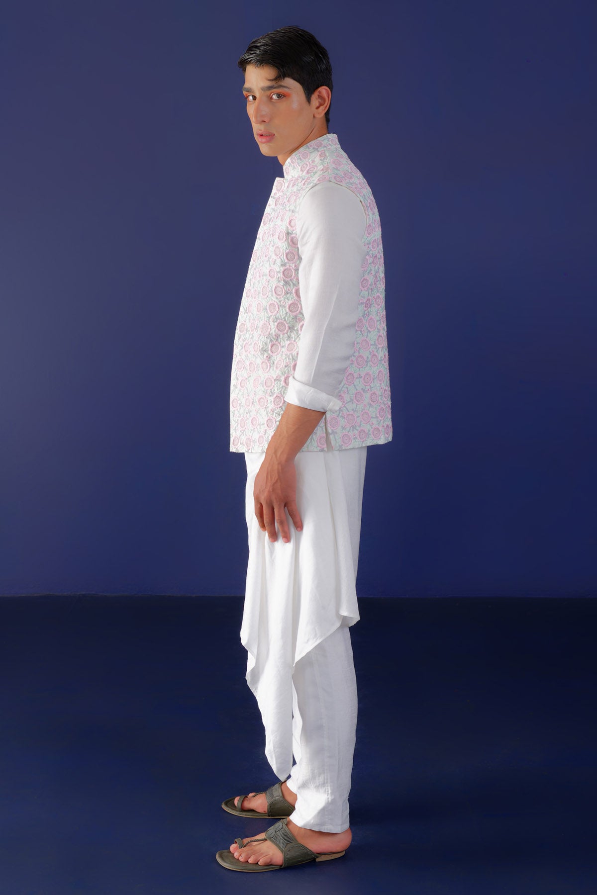 Offwhite Resham Raw Silk Bundi