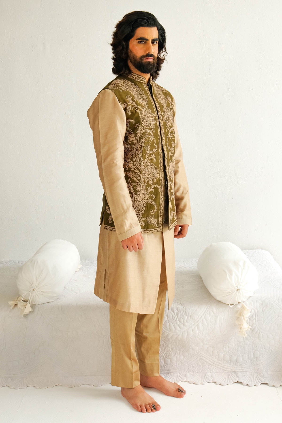 Olive Dori Embroidered Bundi Set
